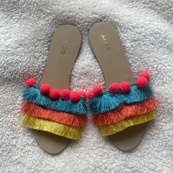 New with tags without box Aldo slip ons sandals size 7 women’s - Picture 1 of 6